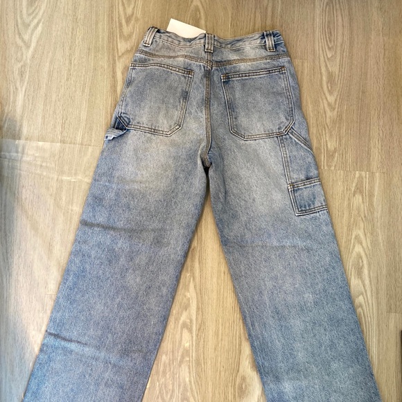 BRANDY MELVILLE Feanne Cargo Pants (NWT) - Picture 4 of 5